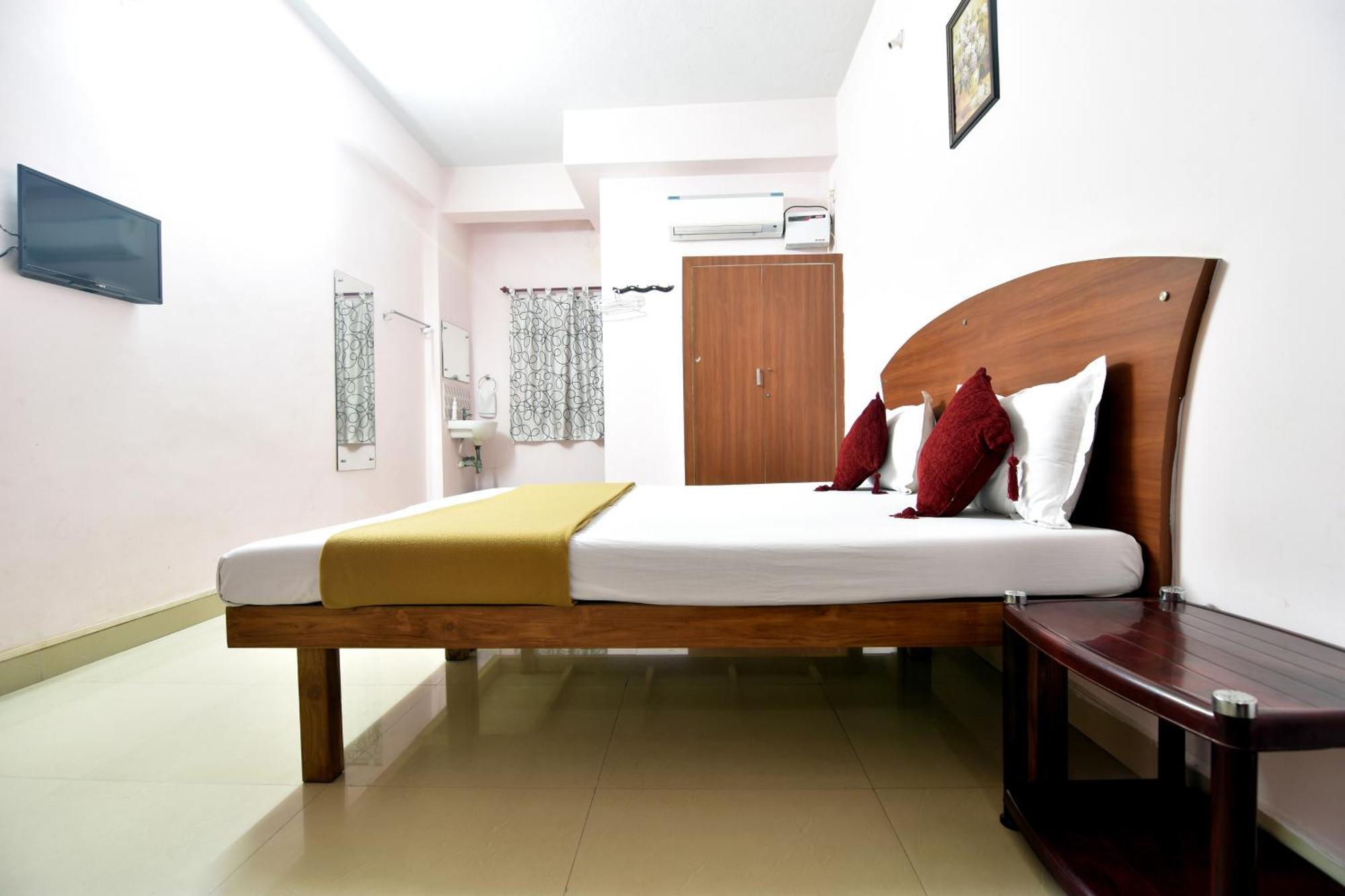 Royal Green Airport Transit Accommodation เชนไน ภายนอก รูปภาพ