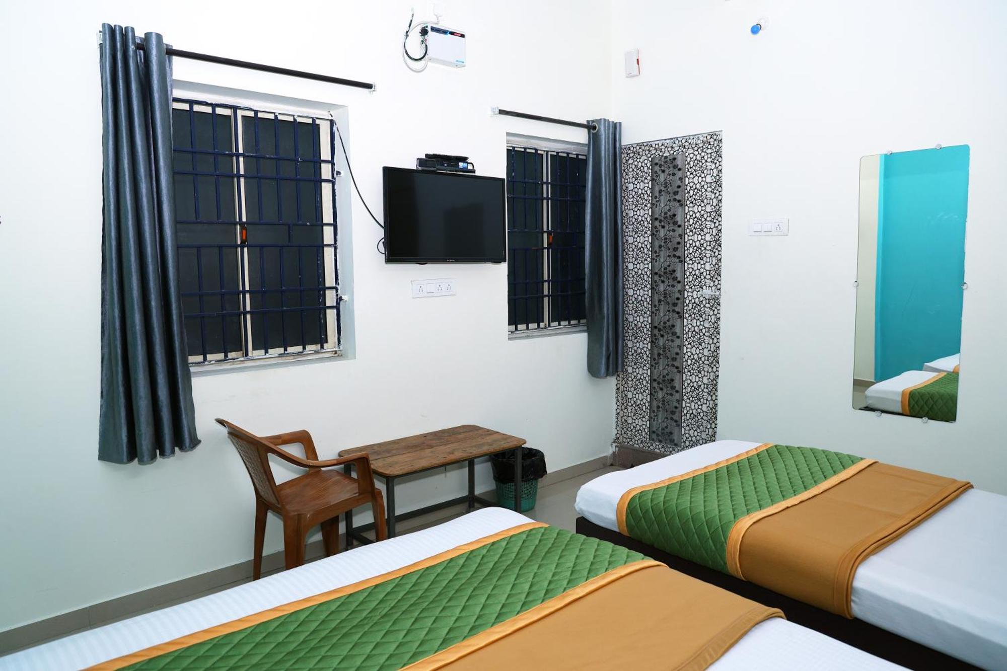 Royal Green Airport Transit Accommodation เชนไน ภายนอก รูปภาพ