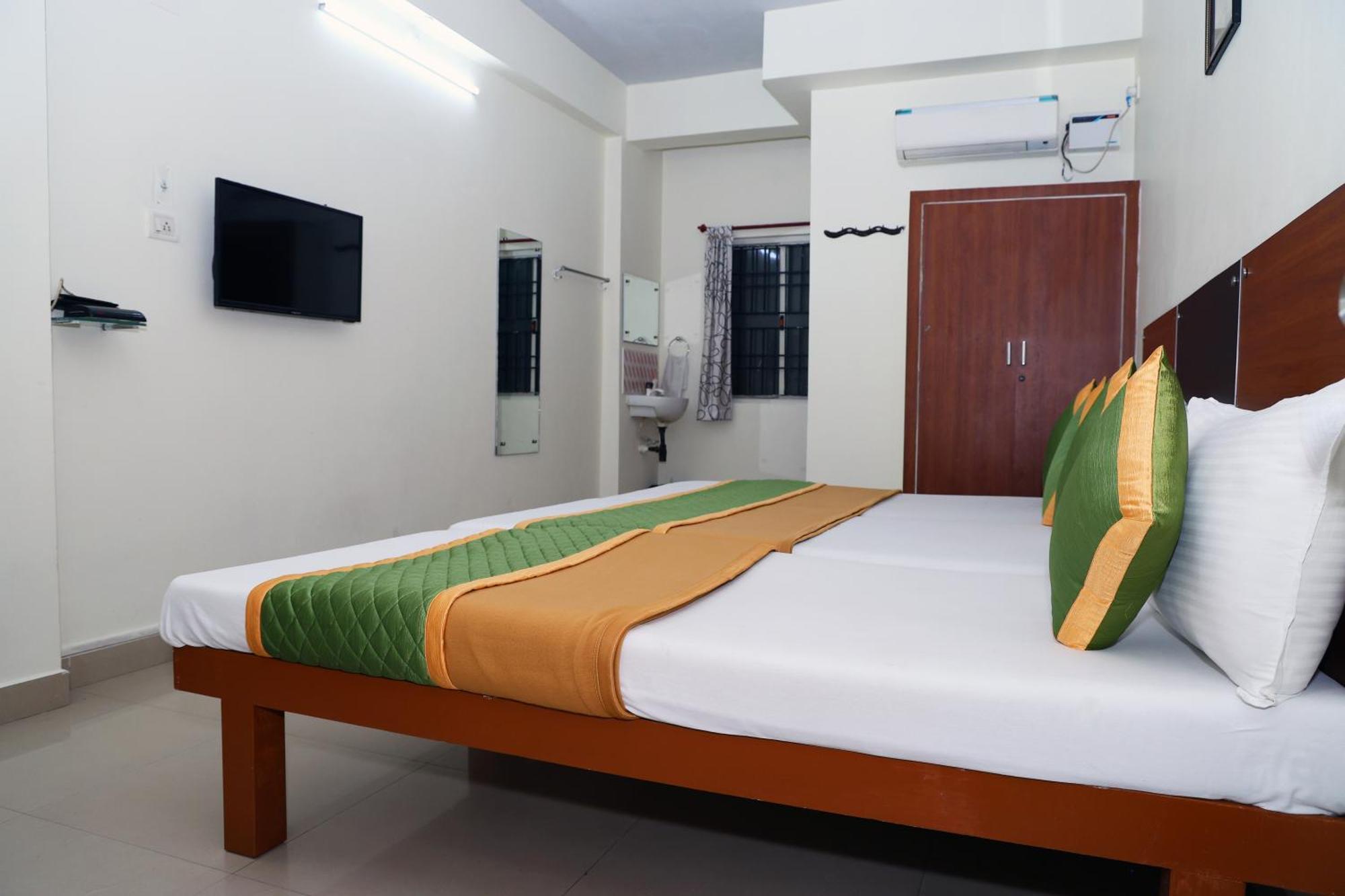 Royal Green Airport Transit Accommodation เชนไน ภายนอก รูปภาพ