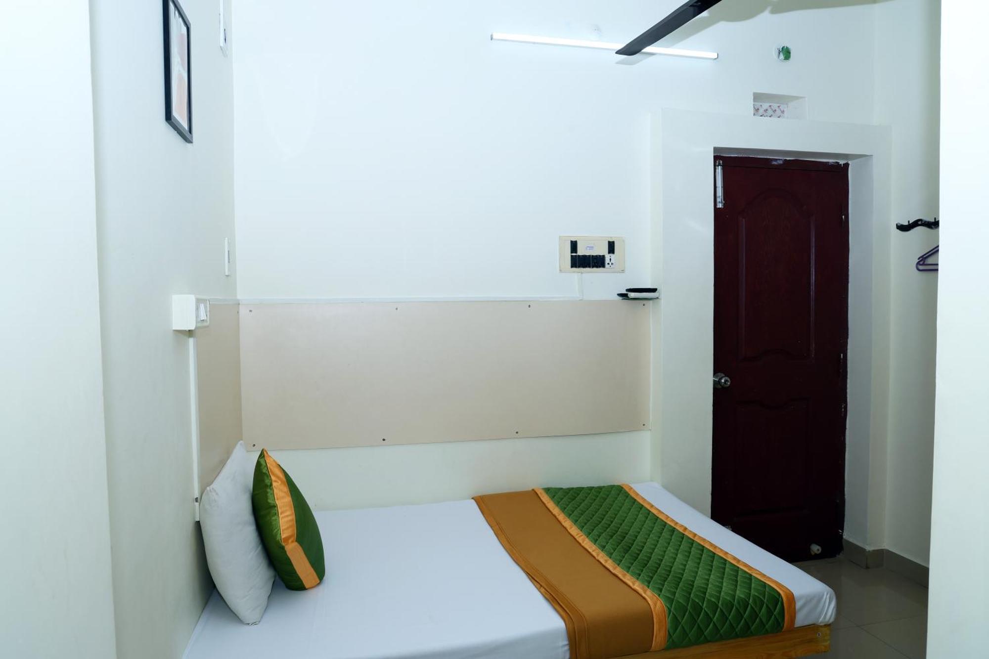 Royal Green Airport Transit Accommodation เชนไน ภายนอก รูปภาพ
